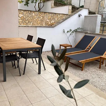 Dante Domus Aurea Apartamento Milna (Brac)