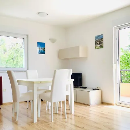 Dante Domus Aurea Apartamento Milna (Brac)