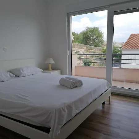 Dante Domus Aurea Apartment Milna (Brac)