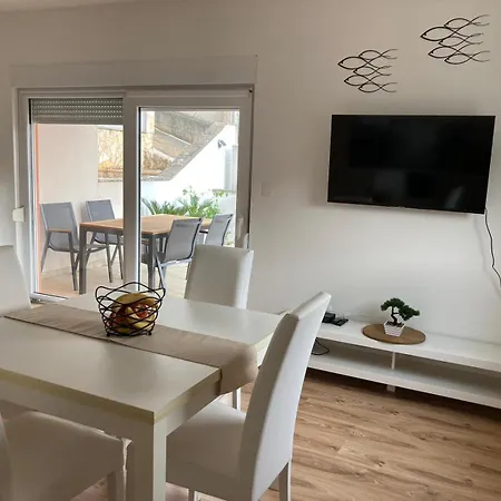 Dante Domus Aurea Apartment *