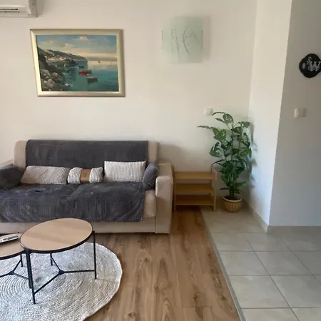 Apartment Dante Domus Aurea Milna (Brac)