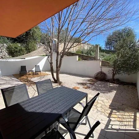 Apartment Dante Domus Aurea Milna (Brac)